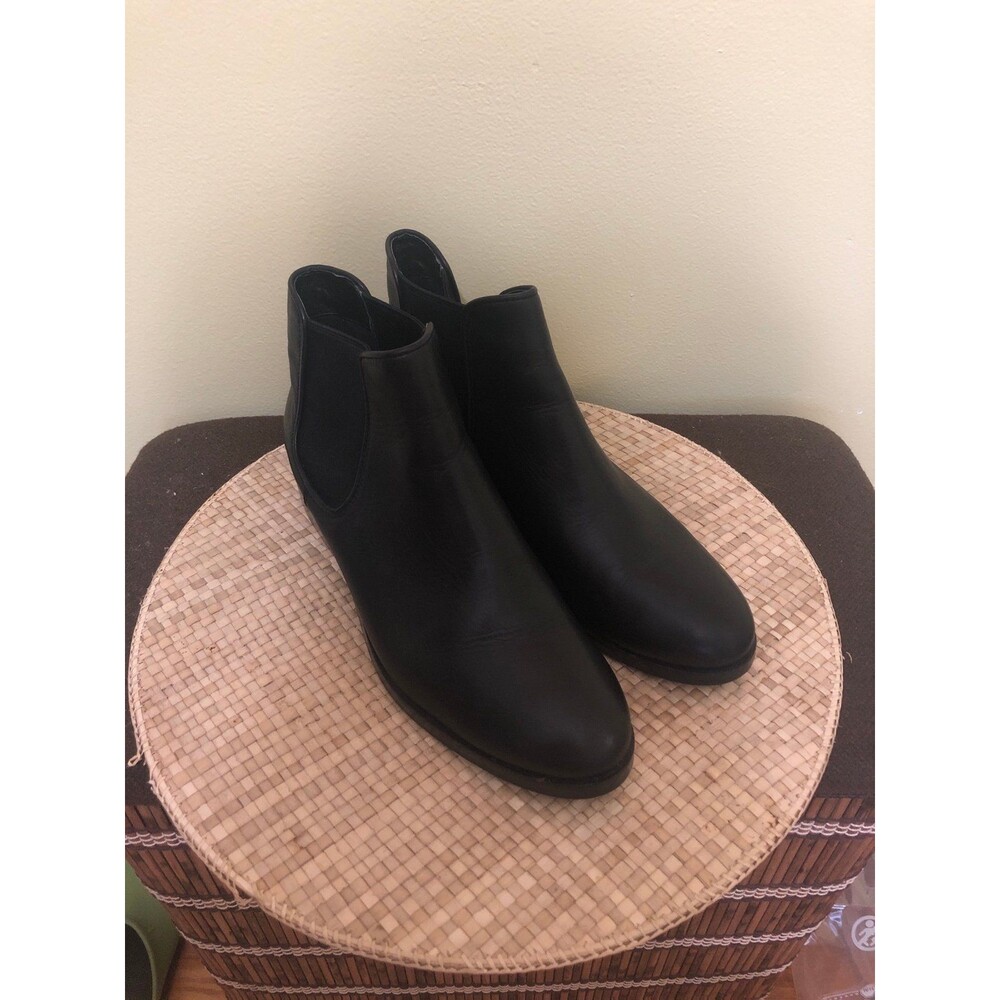 Cole Haan Women size 11B Black Leather Chelsea Ankle Boots